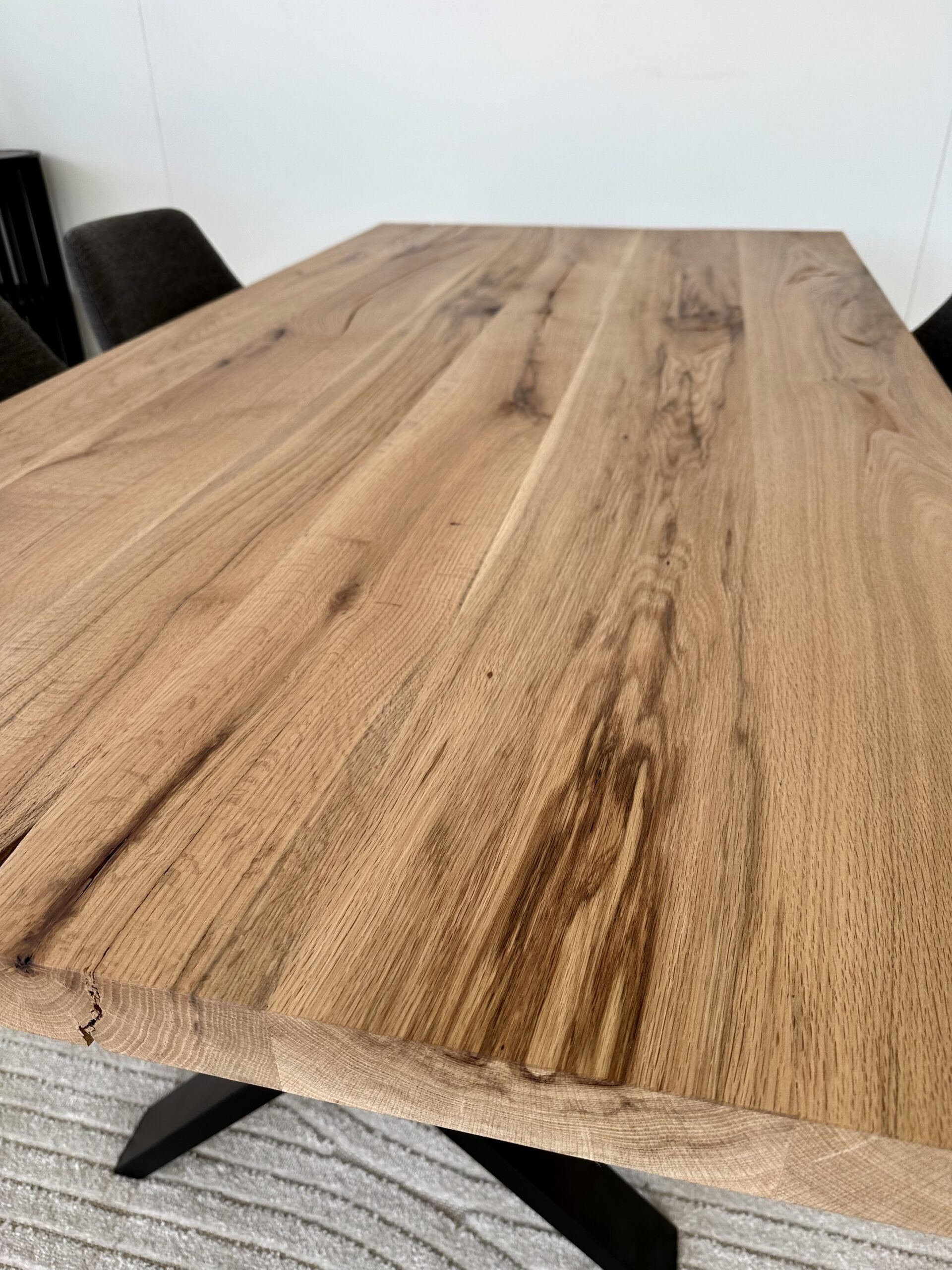 Ausstellungstisch Alteiche