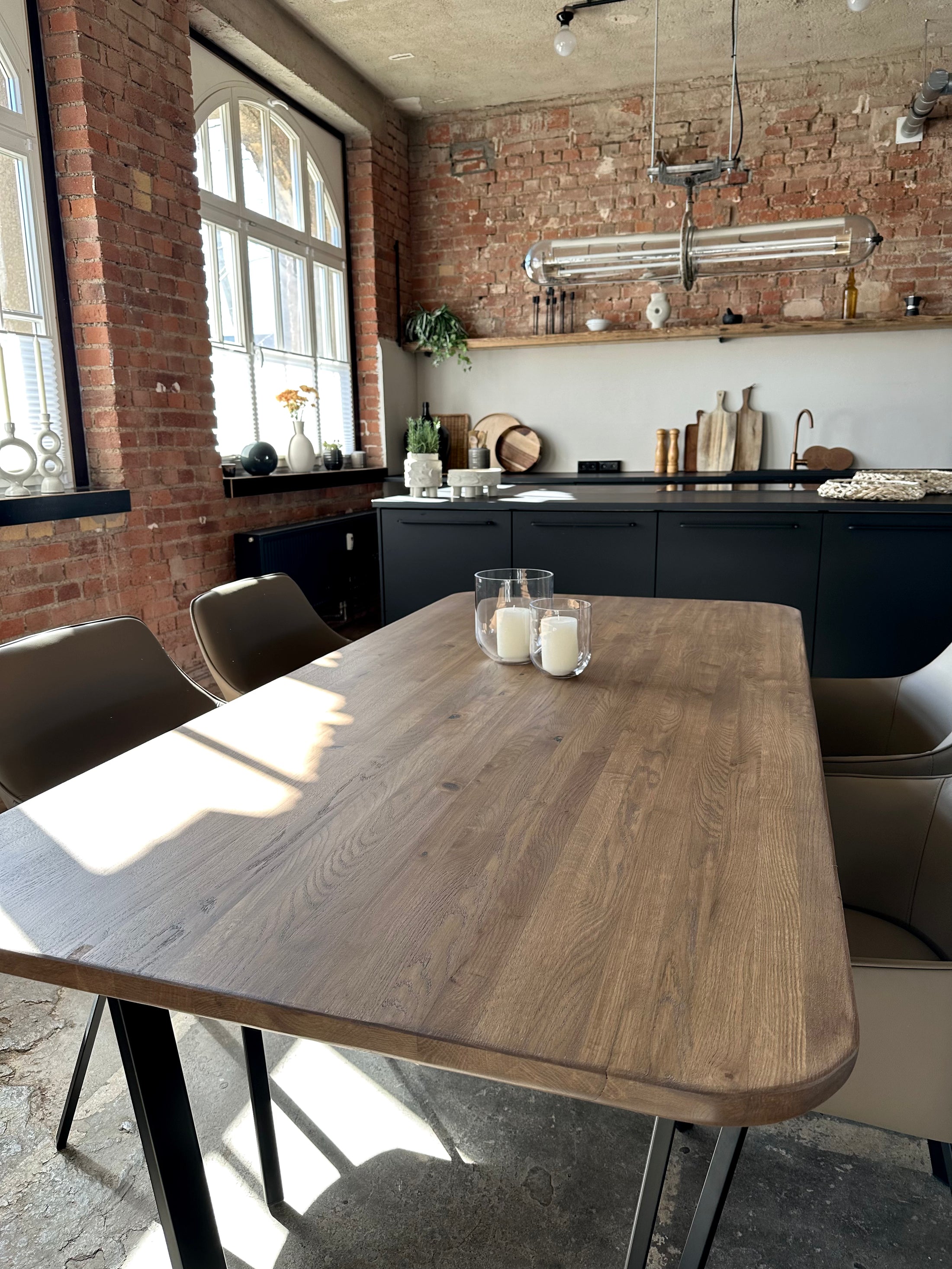 Ausstellungstisch Alteiche