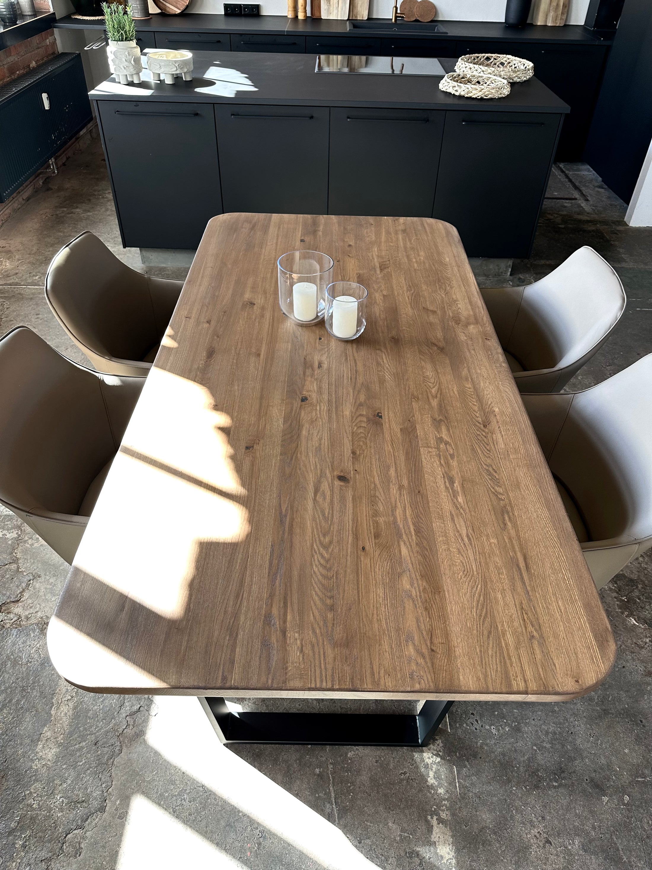 Ausstellungstisch Alteiche