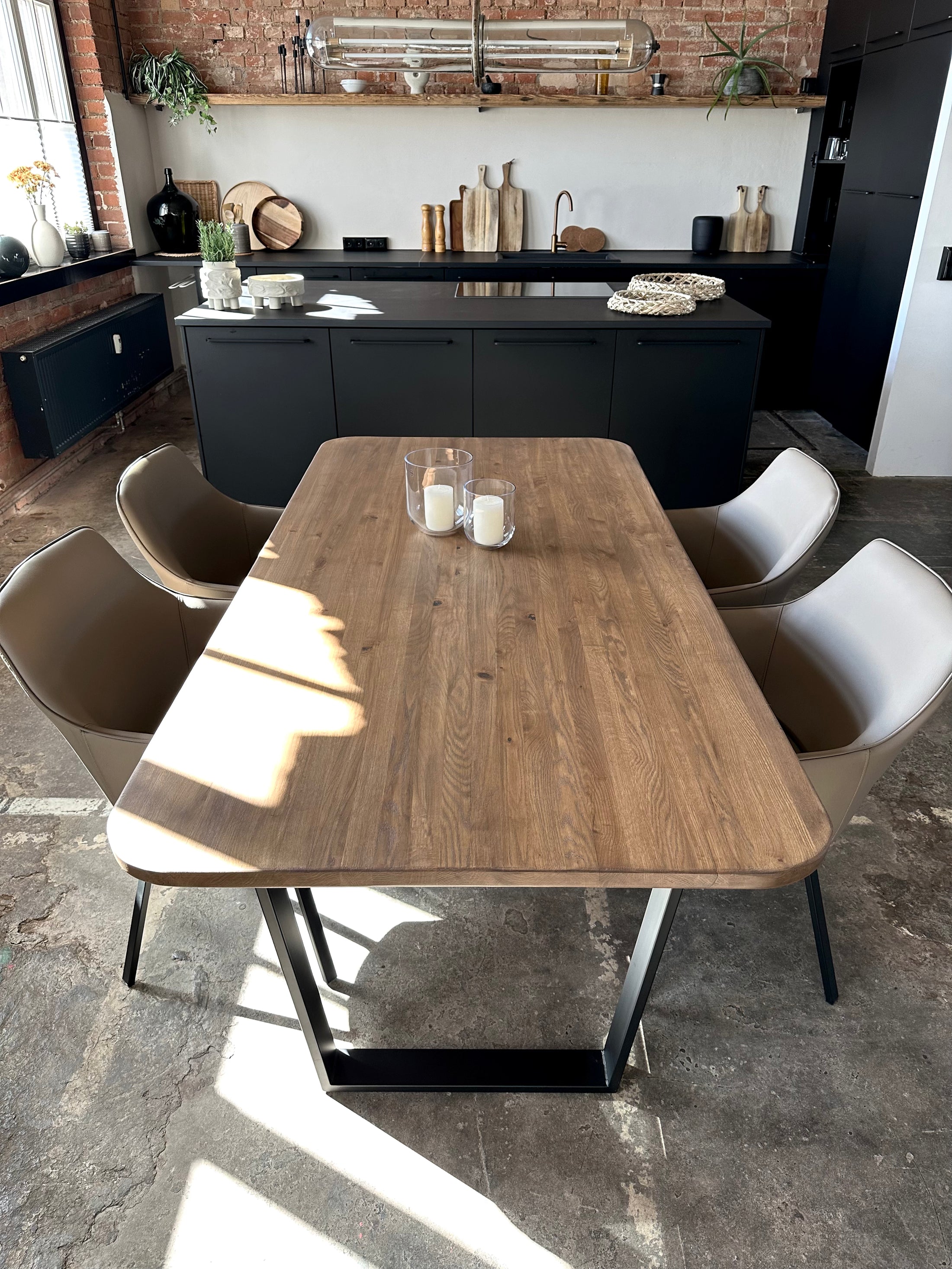 Ausstellungstisch Alteiche