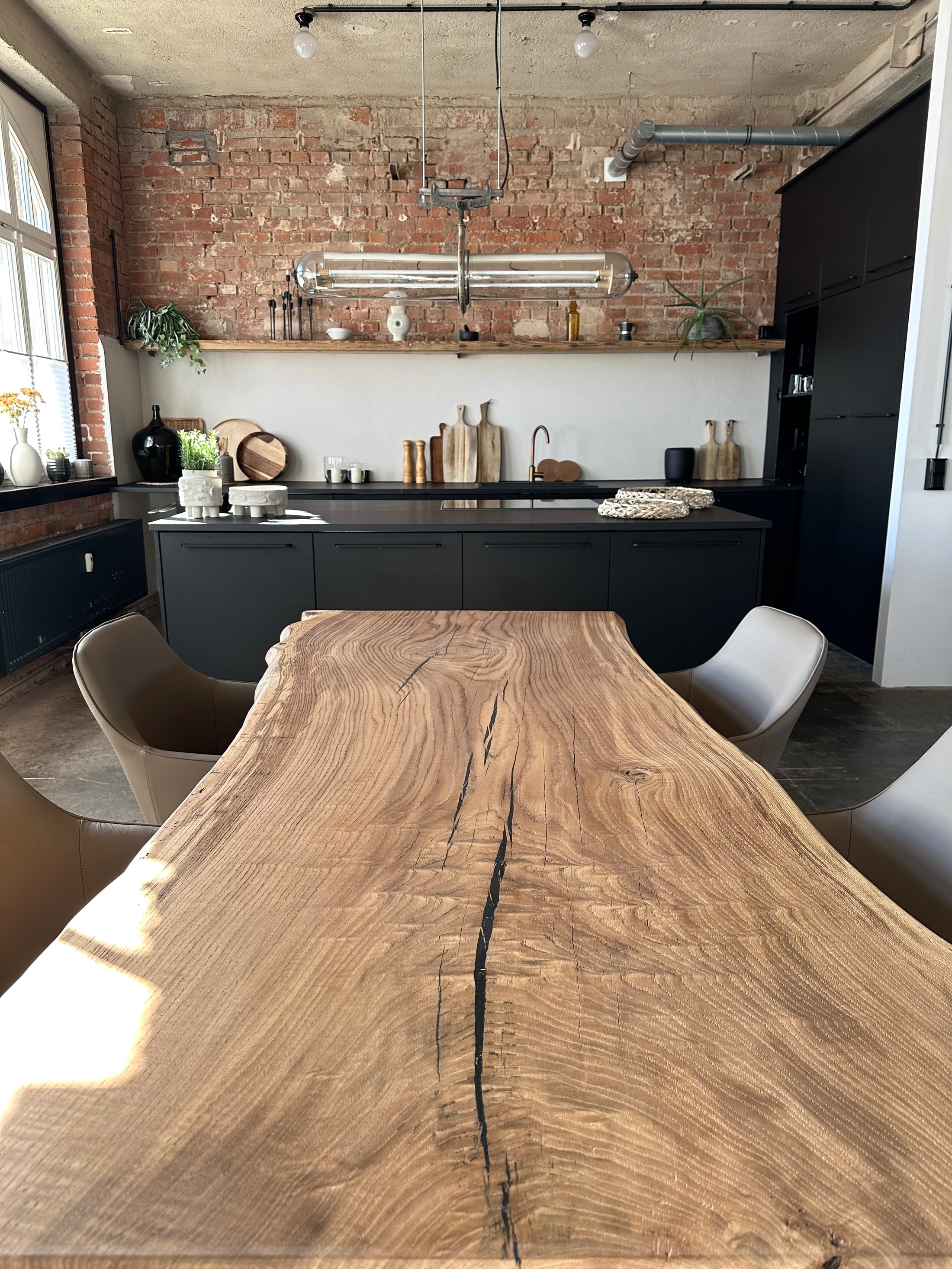 Ausstellungstisch Calypso II