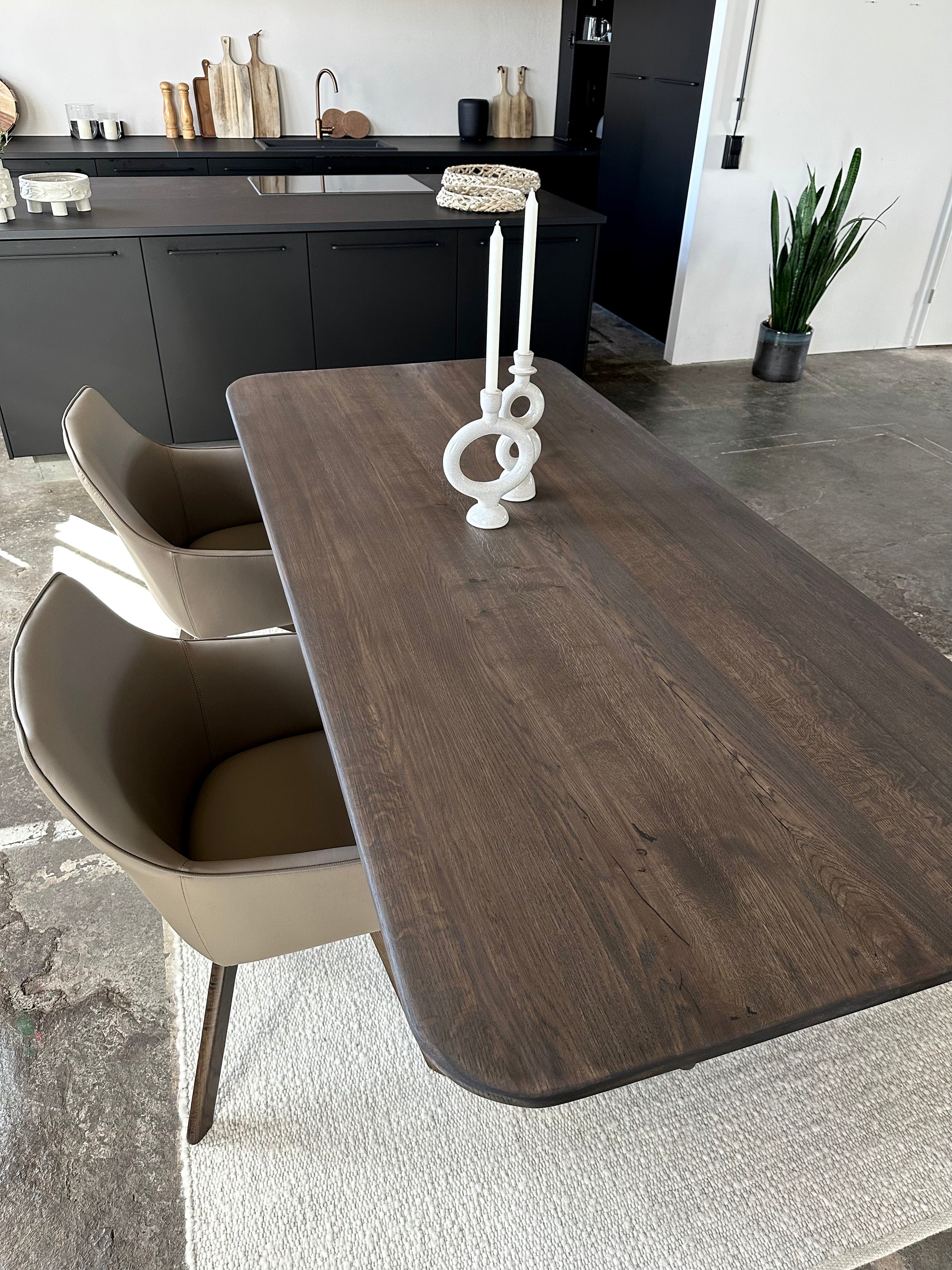 Ausstellungstisch Eiche, Holzwangen